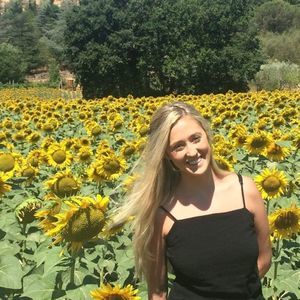 Meet your Posher, Lyndall